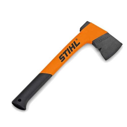 Stihl erdei balta műa.nyéllel 640 g