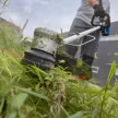 Bosch GRT 18V-33 Fűkasza (akku és töltő nélkül; vállpánttal; orsóval és damillal; növényvédő keng