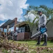 Bosch | GBL 18V-750 Lombfúvó (akku és töltő nélkül), kartondobozban