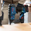 Bosch GTH 18V-38 M akkus kombi szegező és kapcsozó alapgép L-Boxx-ban