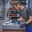 Bosch GNA 18V-16 E akkus folyamatos lyukasztó 18V 2x4,0 Ah, szerszámkofferben (Extra 5Ah akku ajándékba)