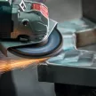 Bosch EXPERT N475 SCM legyezőtárcsa, finom 125mm, X-LOCK felületkondicionáló