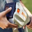 STIHL FSA 57 akkus szegélynyíró AK rendszer 36V AK 10 akkumulátorral és AL 101 töltővel, 0,4kW