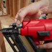 Milwaukee M18 FFNS-502C akkus szerkezetépítő szögbelövő 18V 2x5,0Ah