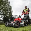 Milwaukee dupla akkus fűnyíró M18 F2LM53-122 18V 2x12,0 Ah FORGE akkumulátorral