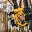 Dewalt akkus kerítés szegező DCFS950P2-QW 18V XR alapgép