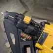 Dewalt akkus szögbelövő DCN693P2-QW 18V XR 2x5,0Ah