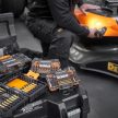 Dewalt x McLaren DT70900T-QZ 32 részes bitkészlet IMPACT READ bittartóval