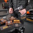 Dewalt x McLaren DT70902T-QZ 28 részes FLEXTORQ bitkészlet TOUGH CASE-ben