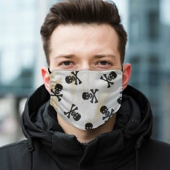   2 rétegű pamut szájmaszk, többször hordható, fehér alapon fekete kalóz zászló mintás