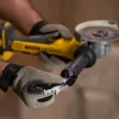 Stanley Fatmax akkus sarokcsiszoló SFMCG700B-XJ 18V alapgép, 125 mm