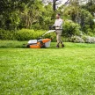 STIHL RMA 253.3 T akkus fűnyíró, AK rendszer, 36V AK 30 S akkumulátorral és AL 101 töltővel, 51cm