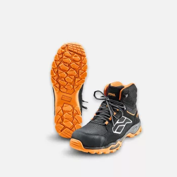STIHL MUNKAVÉDELMI CIPŐK ÉS BAKANCSOK