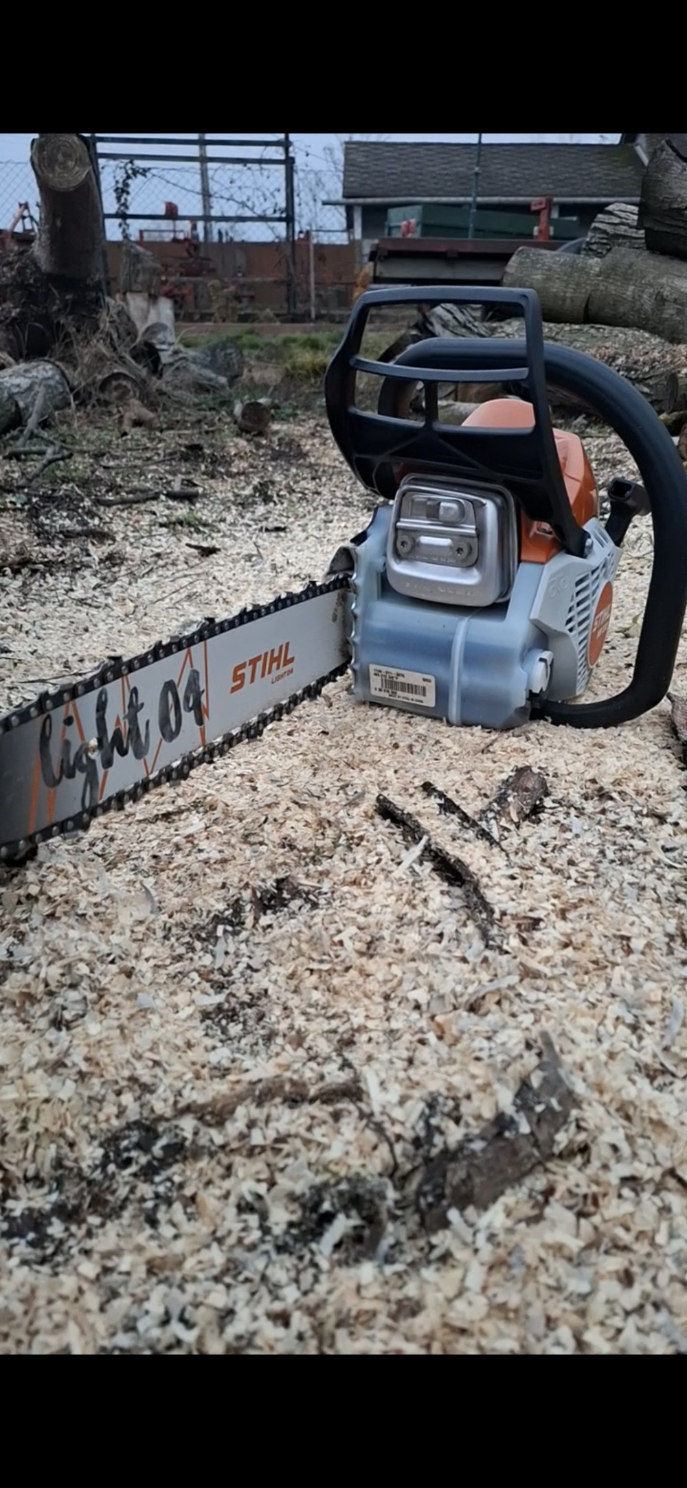   STIHL MS 212 benzinmotoros láncfűrész 38,6cm3, 2,4LE, 35cm
