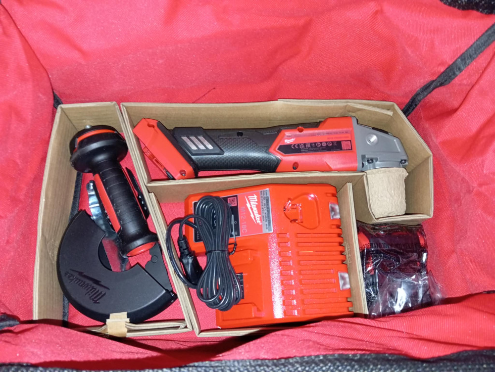   Milwaukee akkus sarokcsiszoló M18 FSAG125X-501BRF 18V 1x5,0 Ah, szerszámtáskában
