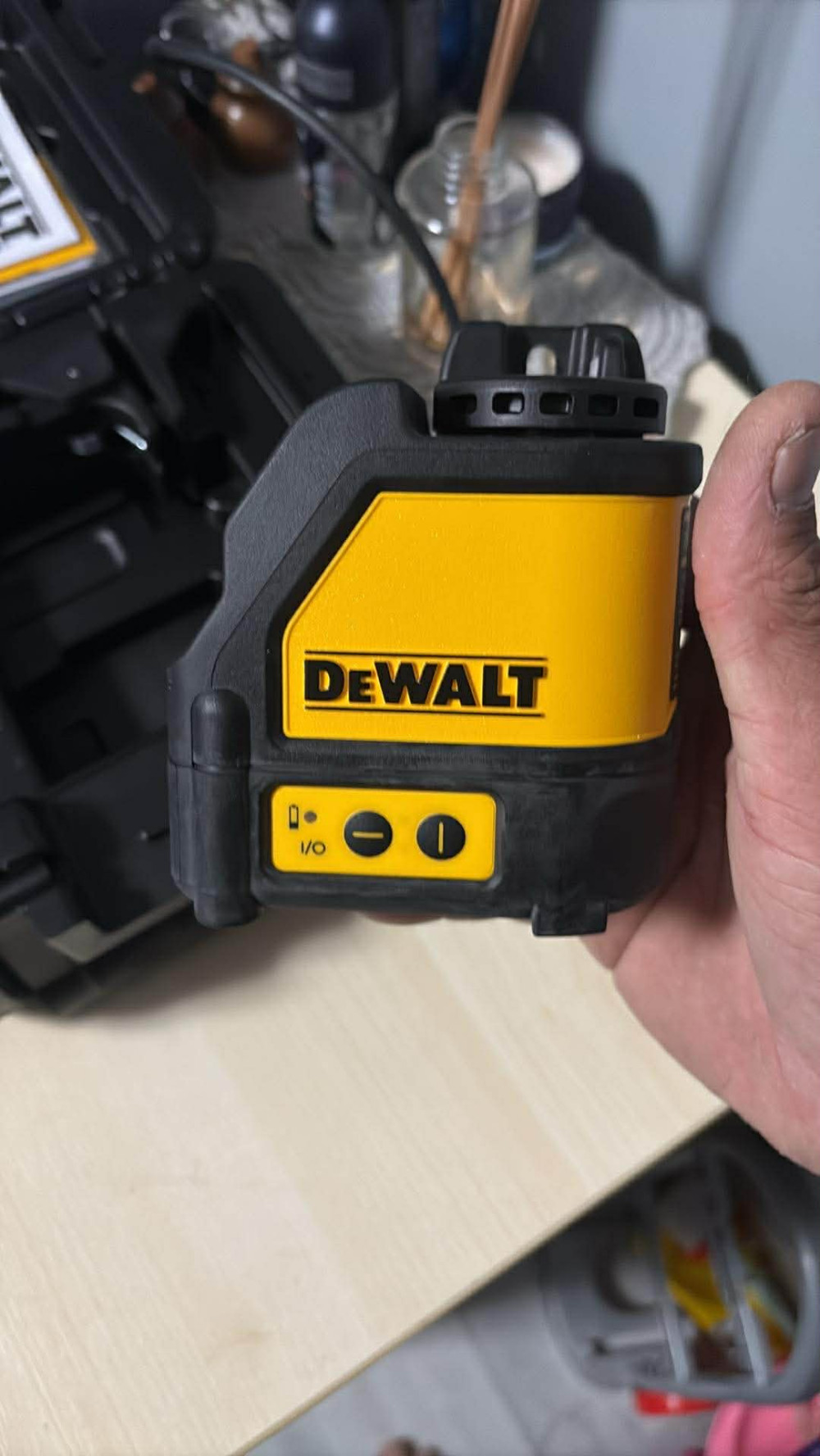 Dewalt keresztvonalas szintezőlézer DW088K-XJ

