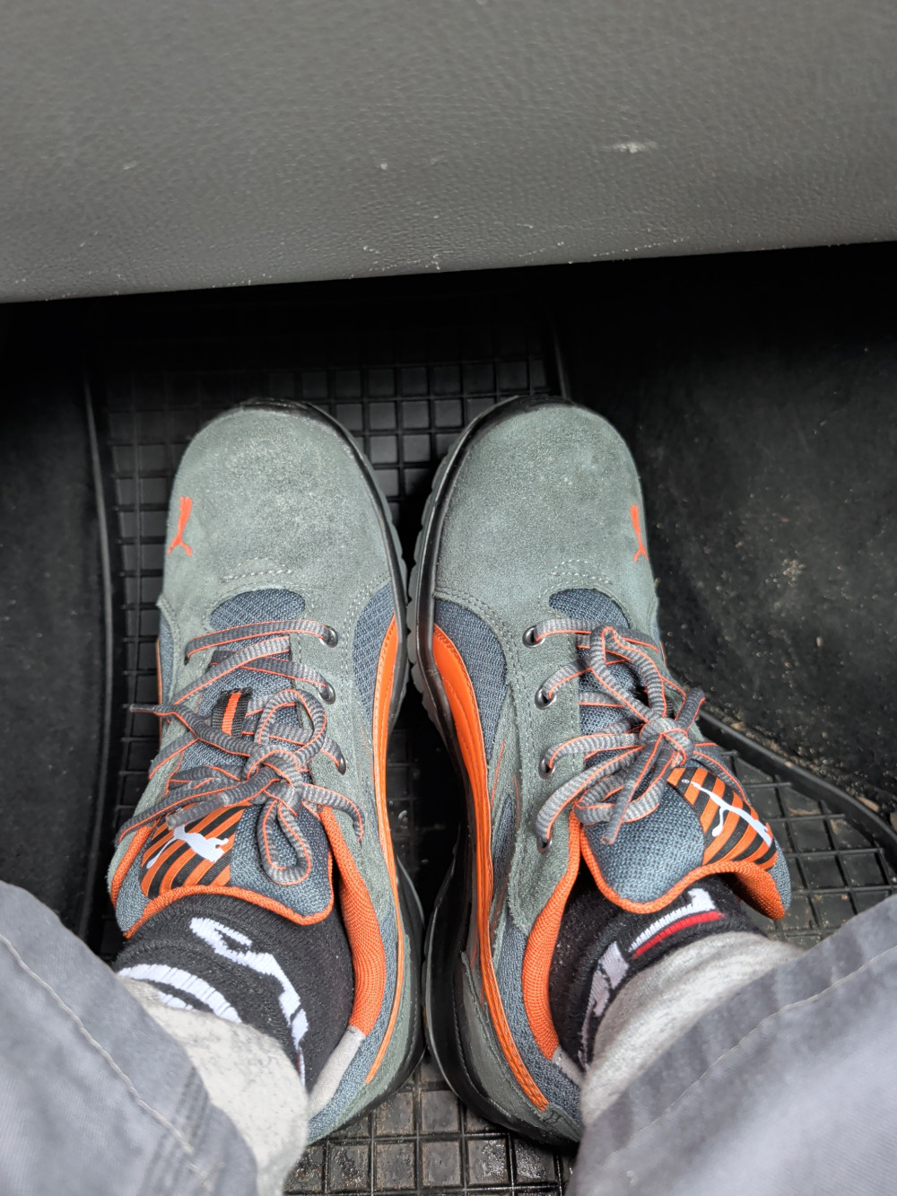 Puma Omni Flash Low S1P SRC Védőcipő Narancs - 43
